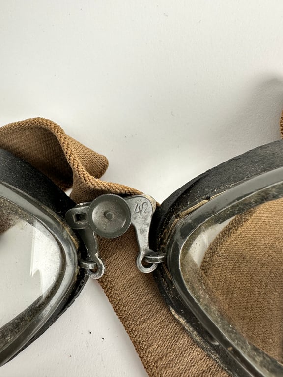 Wehrmacht "Kradmelder brille"  1942