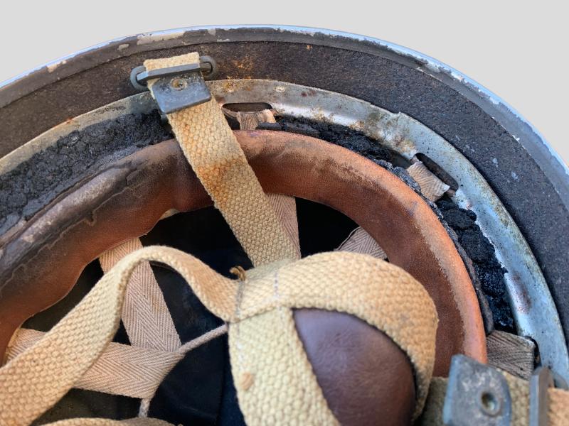 British Airborne Paratrooper Helmet -1944-