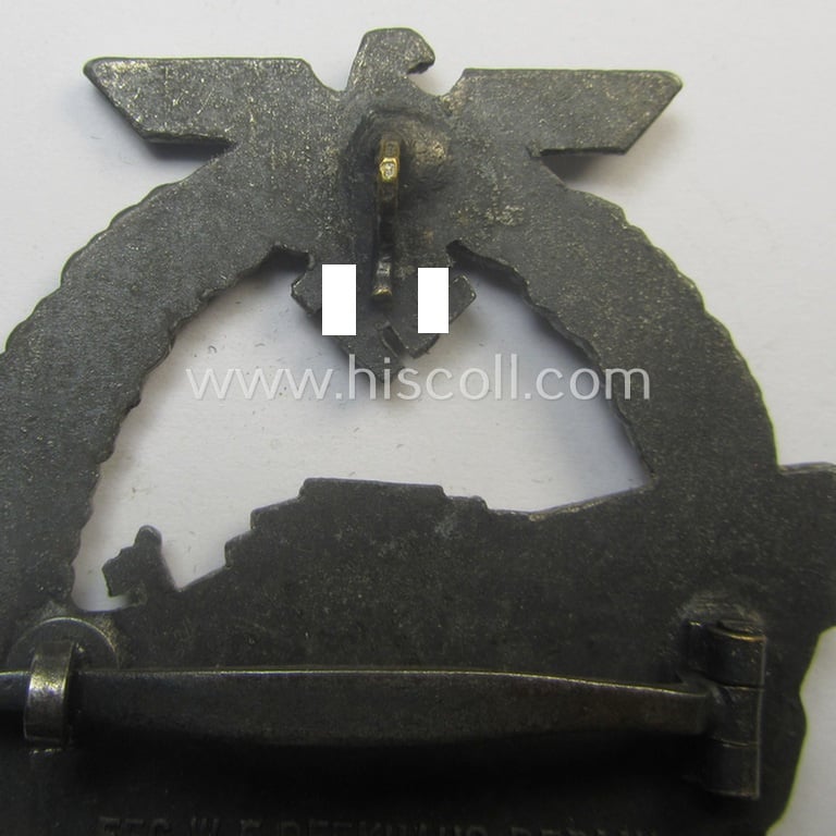 Superb, WH (Kriegsmarine) so-called: 'Kriegsabzeichen für Schnellboote - 2. Modell' (or: E-boat-war-badge of the 2nd model) being a maker- (ie. 'Fec. W.E. Peekhaus'-) marked example as was produced by the: 'Schwerin'-company