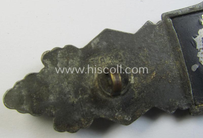 Attractive, 'Nahkampfspange in Bronze' (or: bronze-class close-combat clasp ie. CCC) being a neatly maker- (ie. 'F.&B.-L.'-) marked- and/or minimally converse-shaped specimen as was produced by the maker- (ie. 'Hersteller') 'Funcke u. Brüningh...