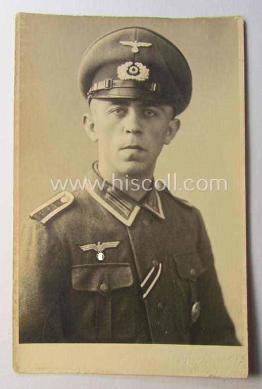 Attractive - and matching! - early- (ie. pre-) war-period WH (Heeres) 'M36'- (ie. 'M40'-) pattern 'cyphered' NCO-type shoulderstraps as intended for an: 'Uffz. u. Mitglied des Art.-Beo.-Abts. 16' that comes with a period photo