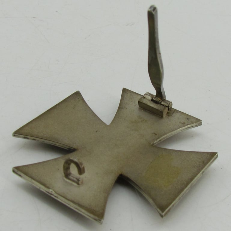 Iron cross 1st class ( EK1 ) unmarked