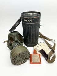 WW2 German Luftwaffe gasmask( short version)"Set"