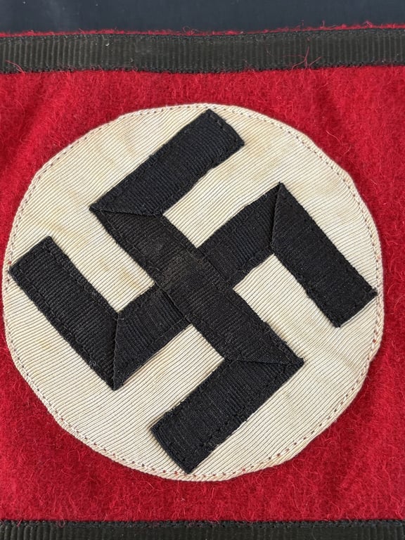 GERMAN WWII THIRD REICH ORIGINAL ALLGEMEINE SS ARMBAND THICK WOOL.