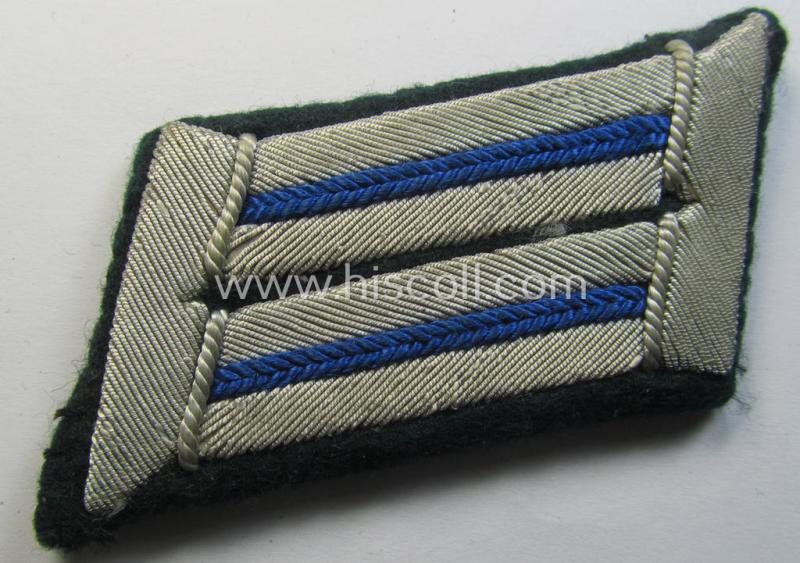 Fully matching - and minimally worn - pair of WH (Heeres) collar-tabs (ie. 'Kragenspiegel für Offiziere') as piped in the desirable darker-blue- (ie. 'blauer'-) coloured branchcolour as was intended for an: 'Offizier o. Arzt der Sanitäts-Truppen...