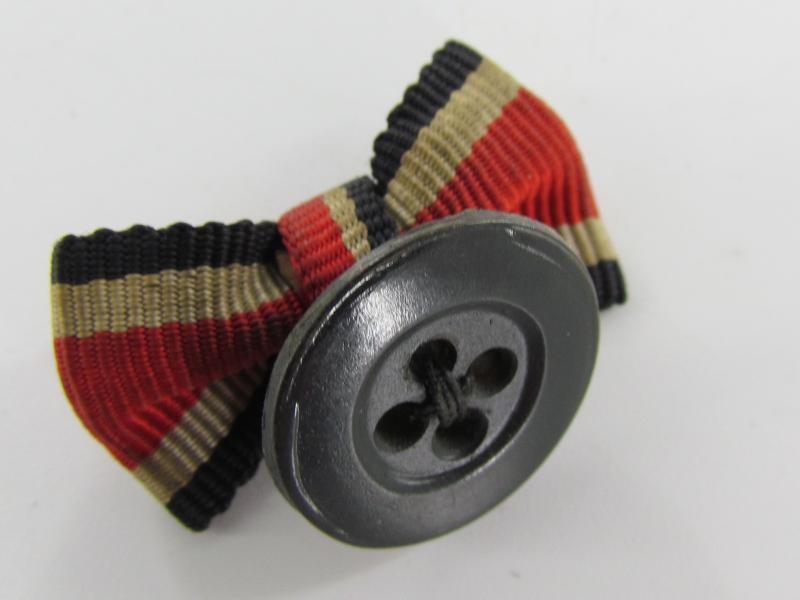 German Ribbon Bar , Button Variant