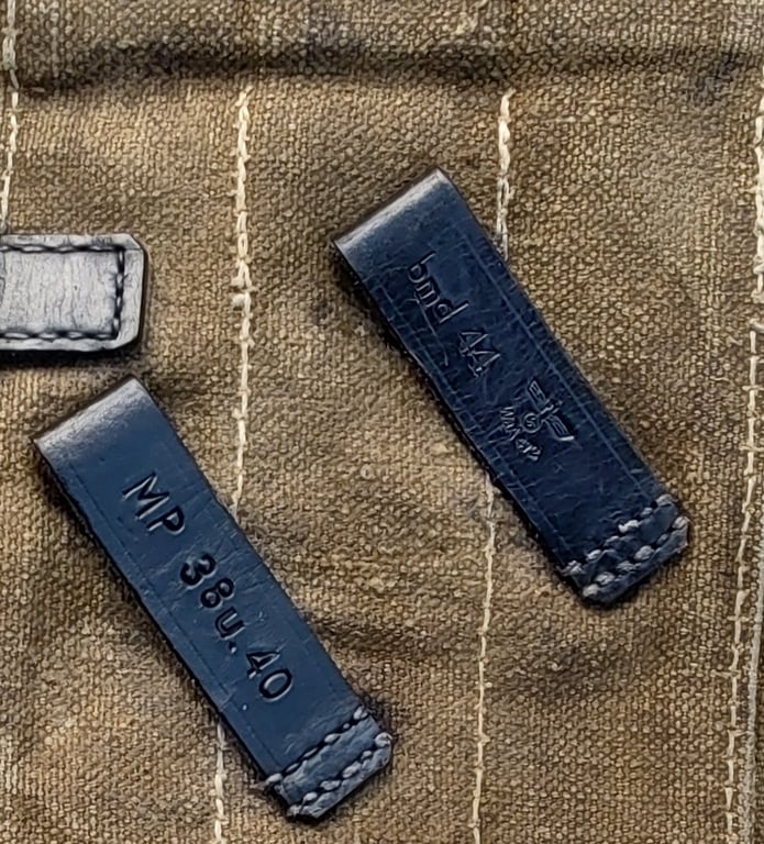 Reproduction MP40 magazine pouch