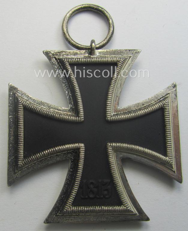 'EK II. Klasse' being a maker- (ie. '4'-) marked example that comes together with its original- and once-mounted ribbon (ie. 'Bandabschnitt') as was produced by the maker (ie. 'Hersteller'): 'Steinhauer u. Lück'