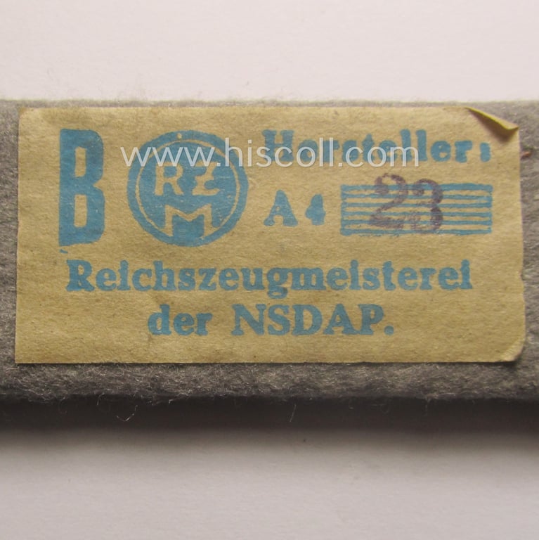 Single, SA (ie. 'Sturmabteilungen') EM-shoulderboard (ie. 'Schulterstück für Mannschaften der SA-Gruppe Weichsel o. Sudeten' being a 'mint- ie. unissued' example that still retains its period-attached 'RzM'-etiket