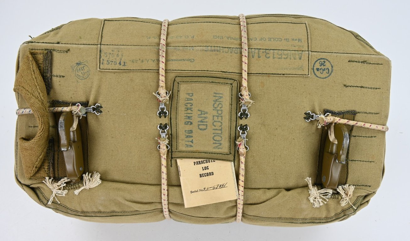 USAAF WW2 AN-6513-1A Chestpack with Parachute