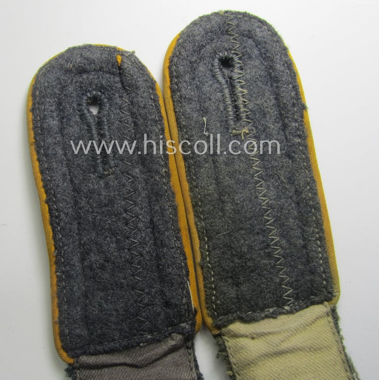 Moderately used- and/or worn, pair of WH (Luftwaffe) NCO-type shoulderstraps as intended for usage by an: 'Unteroffizier der Flieger- o. Fallschirmjäger-Trpn.'