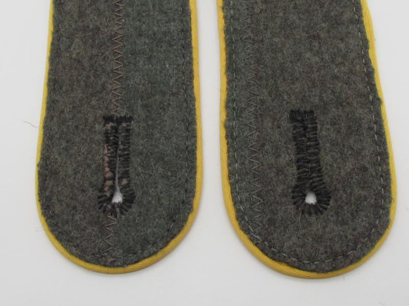 Waffen SS Reconnaissance (Aufklärung) Shoulder Boards