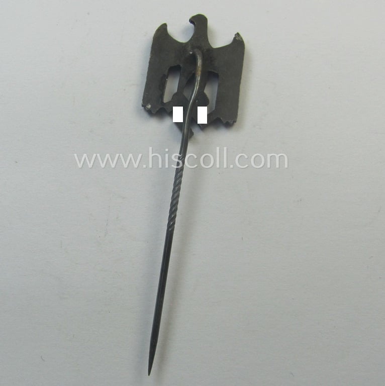 Silver-toned- (and: 'Buntmetall'-based) WH (Heeres) so-called: 'Zivilabzeichen' (or: army civil-attire badge) being a very detailed (albeit non-maker-marked) example that comes mounted onto its long-sized pin