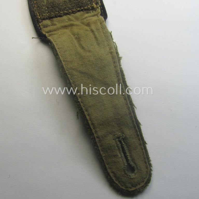 Single, WH (Heeres) 'tropical-issued'- (ie. early 'DAK'-related), NCO-type shoulderstrap as was intended for an: 'Unteroffizier der Pionier-Trpn.'
