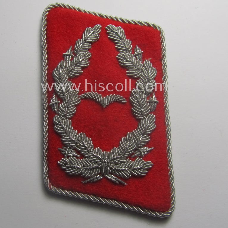 Superb, pair of hand-embroidered WH (Luftwaffe) officers'-type collar-patches as executed in bright-red-coloured wool as was intended for usage by a: 'Major der Flak-Artillerie-Trpn.'