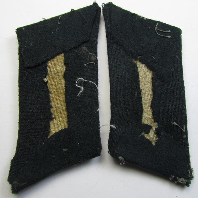 Fully matching - and moderately worn - pair of WH (Heeres) collar-tabs (ie. 'Kragenspiegel für Offiziere') as piped in the desirable white- (ie. 'weisser'-) coloured branchcolour as was intended for an: 'Offizier eines Infanterie-Rgts.'