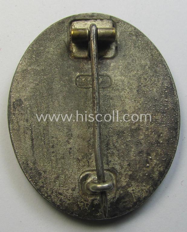 Neat, silver-class woundbadge (or: 'Verwundeten Abzeichen in Silber') being a nicely maker- (ie. '107'-) marked example (as was produced by the desirable 'Hersteller' ie. maker: 'Carl Wild')