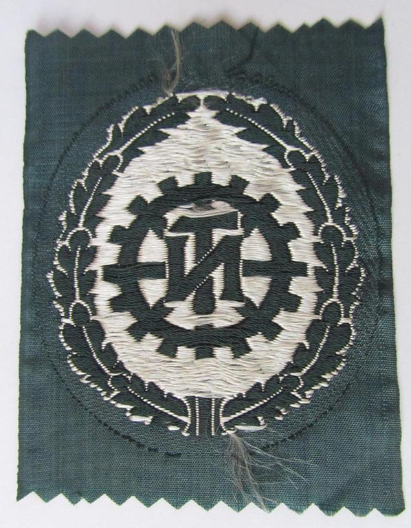 Neat - and not that commonly encountered! - WH (Heeres) 'BeVo'-woven-, trade- or special career insignia, as was intended for usage by 'Technischen Truppen' (ie. former members within the: 'Technische Nothilfe') 
