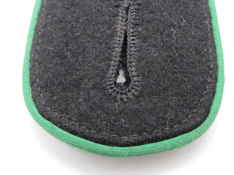 Waffen-SS mountain trooper ‘Gebirgsjäger’ enlisted shoulder boards