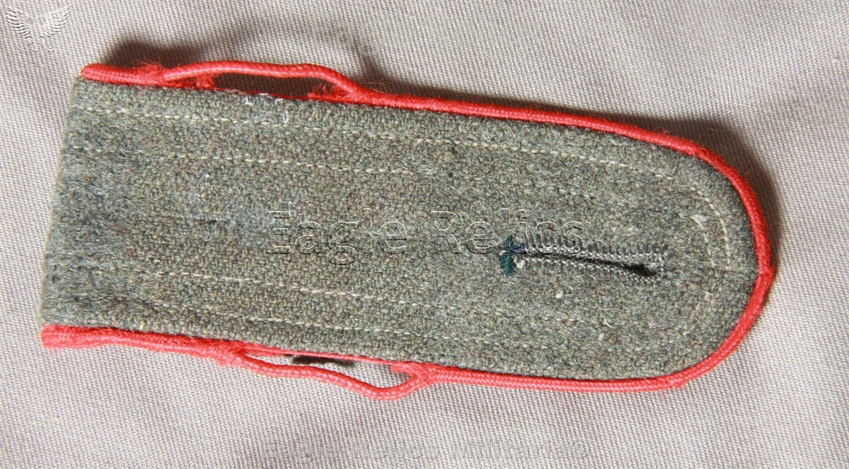 Late War Pair of Army Artillery Shoulder Boards