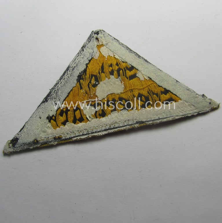 'HJ' (ie. 'Hitlerjugend') early-period, 'honorary' district-triangle (ie. 'Gebietsdreieck') entitled: 'Südost Steiermark' (having a bright-golden-toned 'honorary rank-stripe' attached, signifying HJ-membership before 1933)