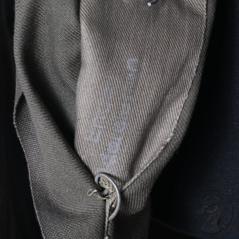 Braunes Jackett der Kriegsmarine