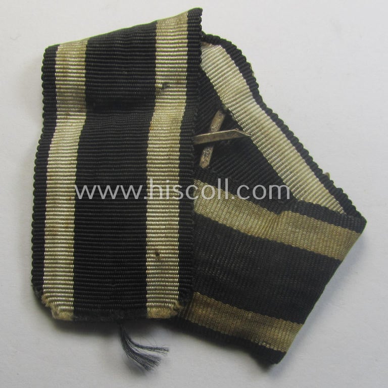 Moderately used- and/or worn example of a: 'Wiederholungsspange zum EK II. Kl.' as was produced by the: 'Wilh. Deumer'-company