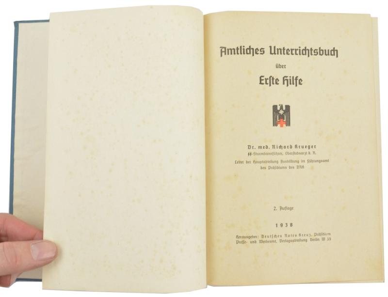 German DRK Medical First Aid Book