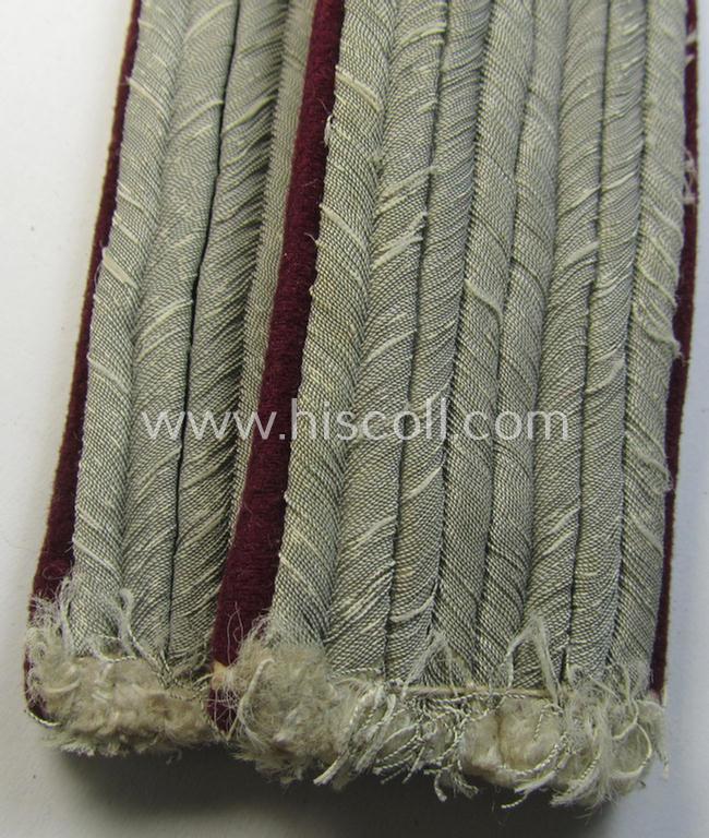 Superb - and fully matching! - pair of WH (Heeres) officers'-type shoulderboards as was intended for - and I deem used by! - a: 'Leutnant eines (Nebel)Werfer-Regiments'