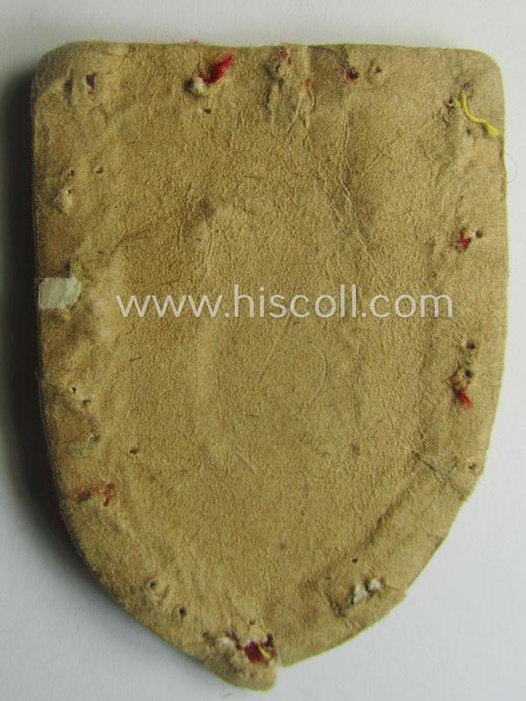 Locally-produced - moderately used and neatly hand-embroidered! - Bulgarian armshield showing a Cyrilic-styled, capital 'B'-character (being a piece that was intended for a volunteer serving within the WWII-period: 'Brannik'-organization)