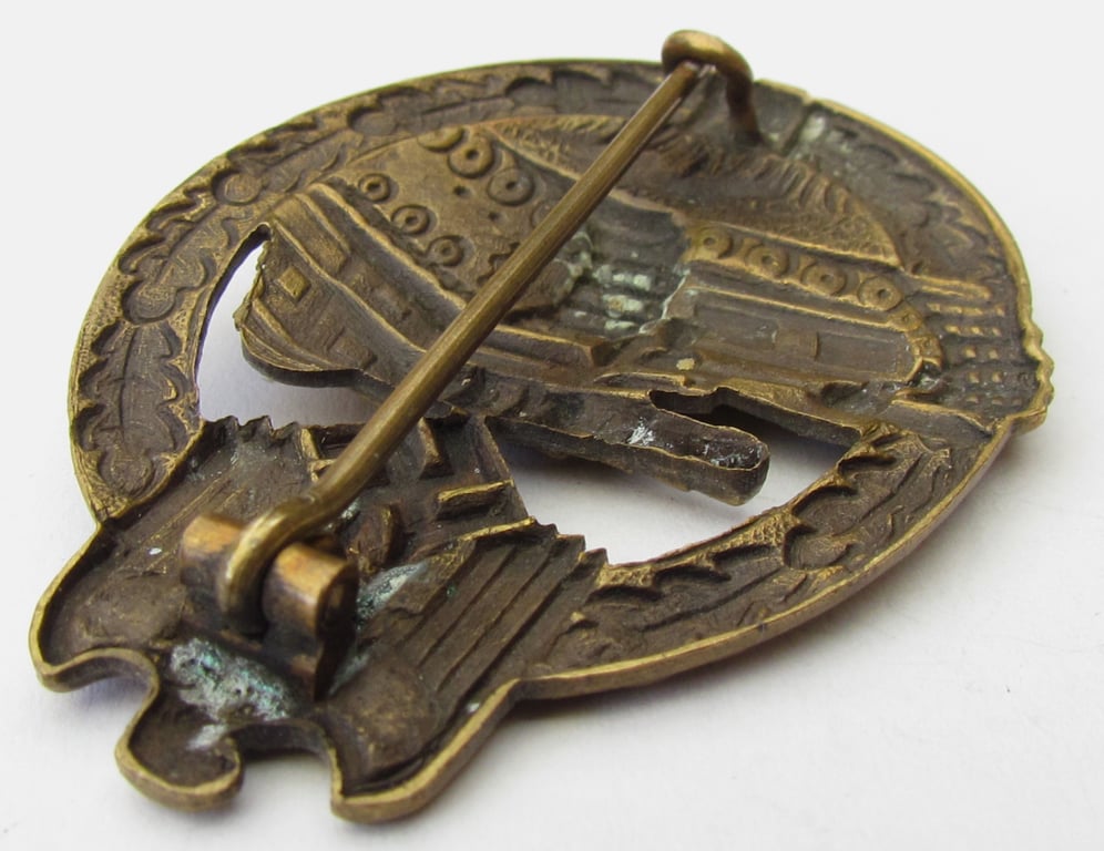 Panzer assault badge in bronze by Karl Wurster