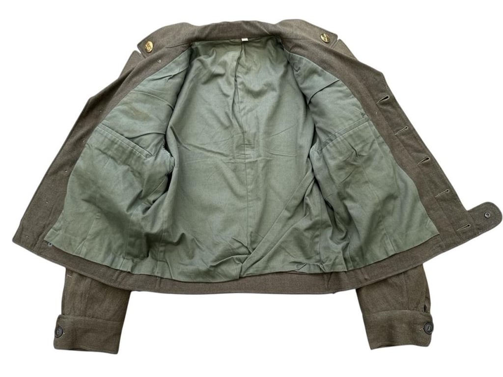 US WWII Glider Artillery Ike Jacket and Garrison Cap