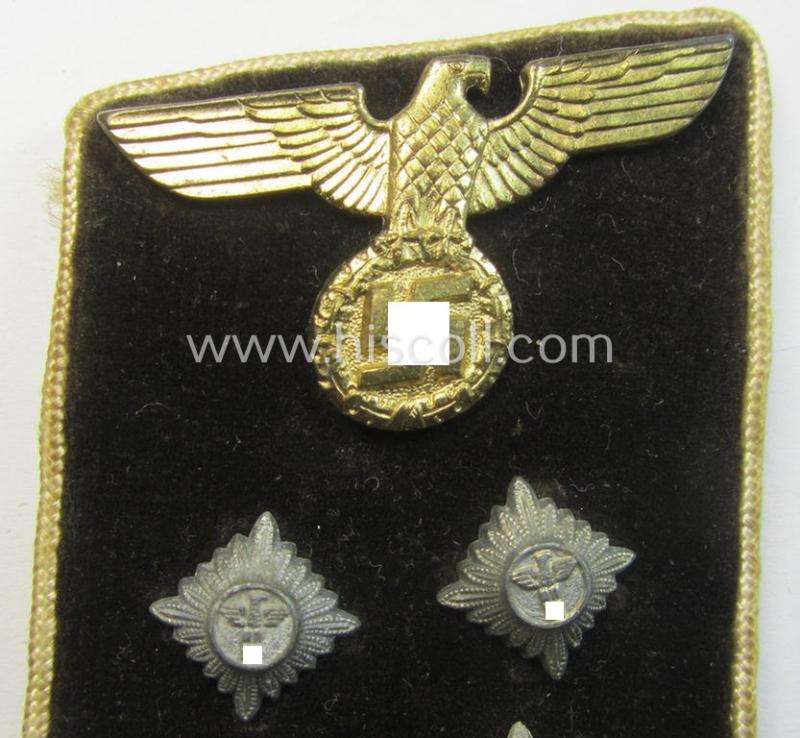Attractive - albeit regrettably single! - N.S.D.A.P.-type collar-patch (ie. 'Kragenspiegel für pol. Leiter') as was intended for usage by an: 'N.S.D.A.P.-Hauptgemeinschaftsleiter' at 'Kreis'-level and that comes in a used ie. worn, condition