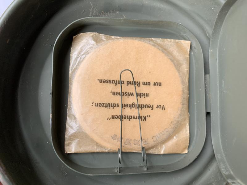 WH (Heer) M30 Gasmask and Canister