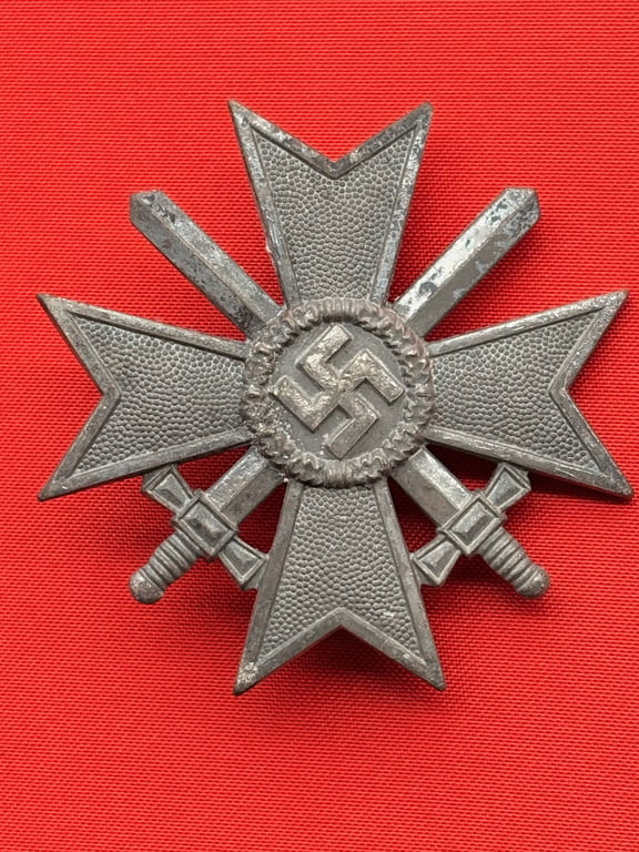 WW2 German Iron Cross & Cased War Merit Cross 1st Class with Swords Pair. 4, Steinhauer & Luck and 62, for Kerbach & Österhelt, Dresden.