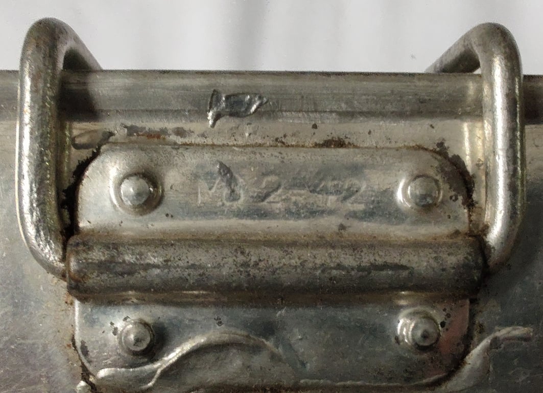 A pair of WW2 British Army messtins