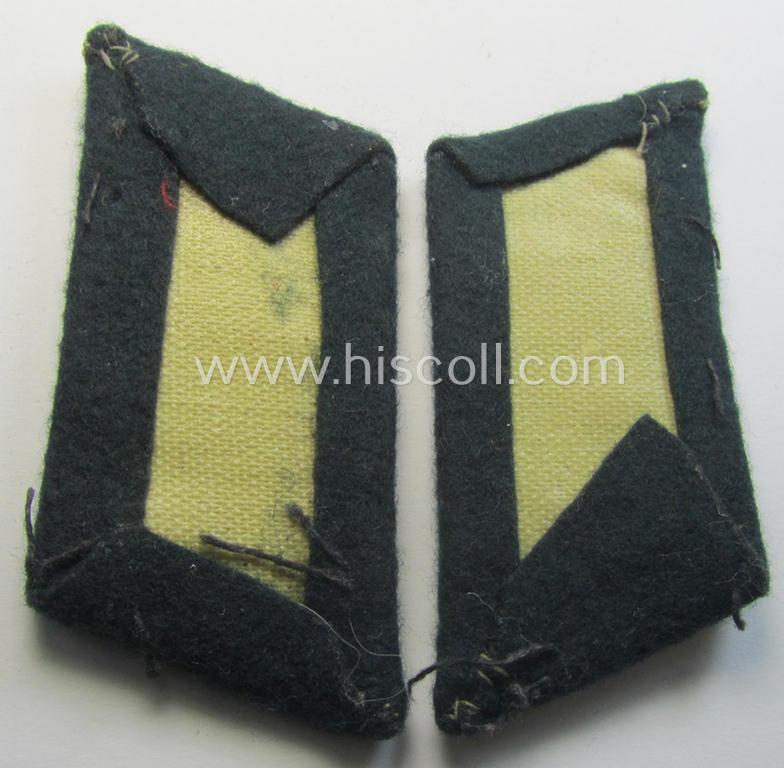 Fully matching - and moderately worn! - pair of WH (Heeres) collar-tabs (ie. 'Kragenspiegel für Offiziere') as piped in the desirable green- (ie. 'grüner'-) coloured branchcolour as was intended for an: 'Offizier eines Jäger- o. Gebirgsjäger-Rgt...