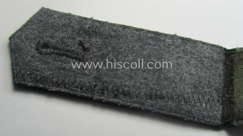 Single, early-period (ie. 'M36- o. M40'-pattern and pointed-styled) WH (Heeres) 'cyphered', EM-type shoulderstrap as was intended for a: 'Soldat u. Mitglied des Panzerjäger-Regiments 39'