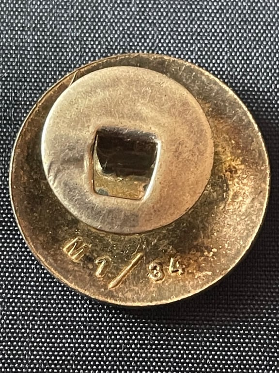 WWII GERMAN NSDAP PARTY BADGE BY KARL WURSTER MARKNEUKIRCHEN SORT AFTER LAPEL FIXING BACK ATTACHMENT.