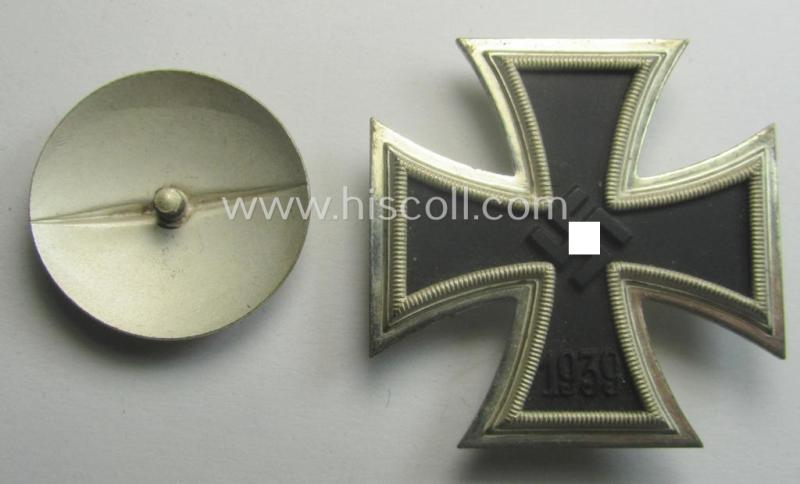 'Virtually mint' example of an: 'Eisernes Kreuz 1. Kl.' as executed in the so-called: 'screw-back-version' (being an: 'L/11'-marked example as produced by the: 'Wilh. Deumer'-company)
