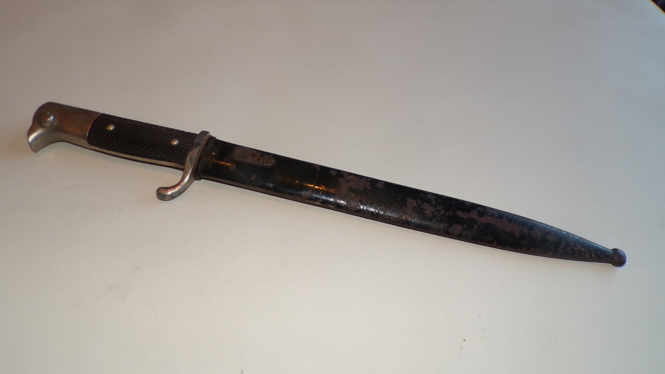 Extraseitengewehr (dress bayonet) by Luneschloss