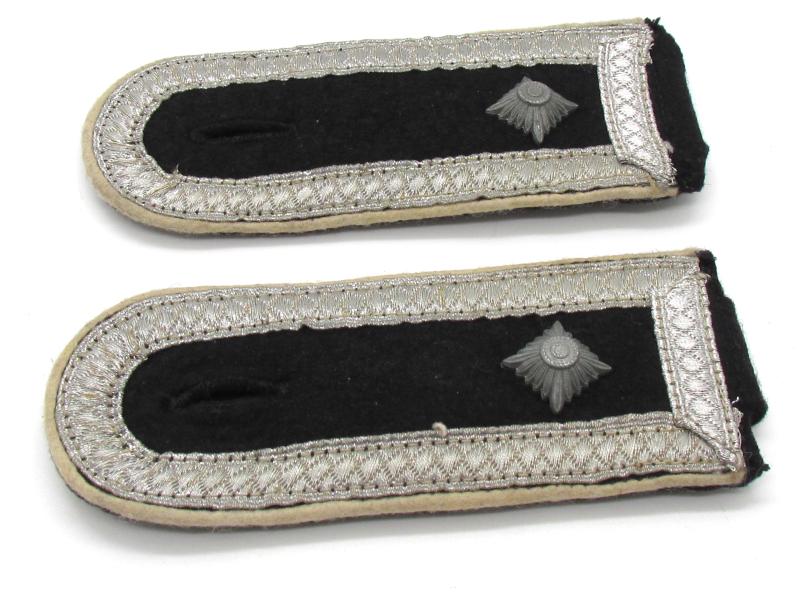 Waffen-SS Infanterie Oberscharführer Shoulder Boards