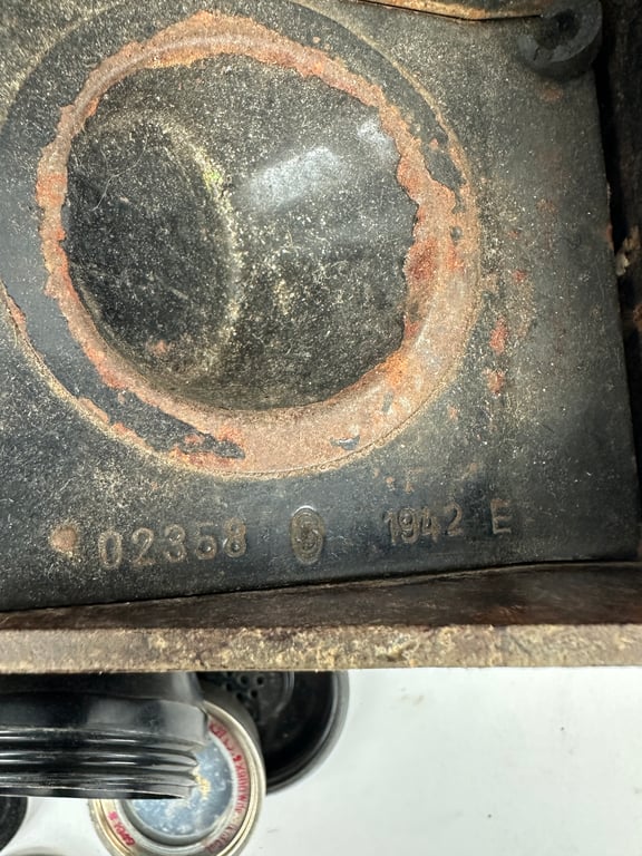 Nice original German WW2 FF33 Field Telephone (Feldfernsprecher 33) 1942