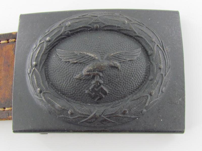 Tabbed steel Luftwaffe belt buckle E. Schneider 1941 Lüdenscheid