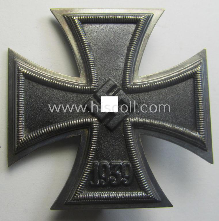 'Eisernes Kreuz 1. Klasse' being a clearly maker- (ie. '65'-) marked and/or fully untouched example by by the desirable 'Hersteller' named: 'Klein & Quenzer A.G.'