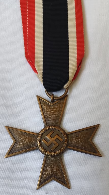 Medal set: KvK 2. 'Klasse ohne Schwerten' (War merit cross without swords)
