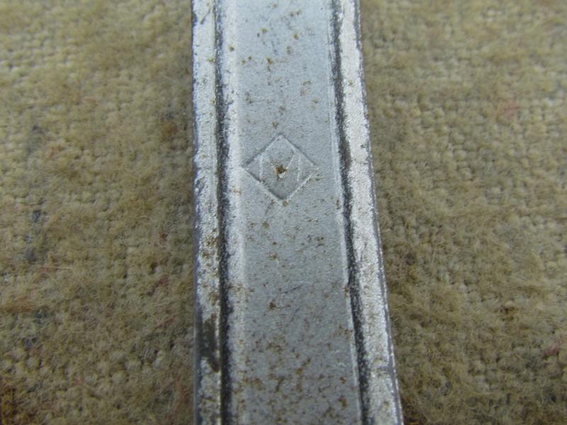 Wehrmacht Feldgendarmerie gorget ‘Ringkragen’by Maedicke