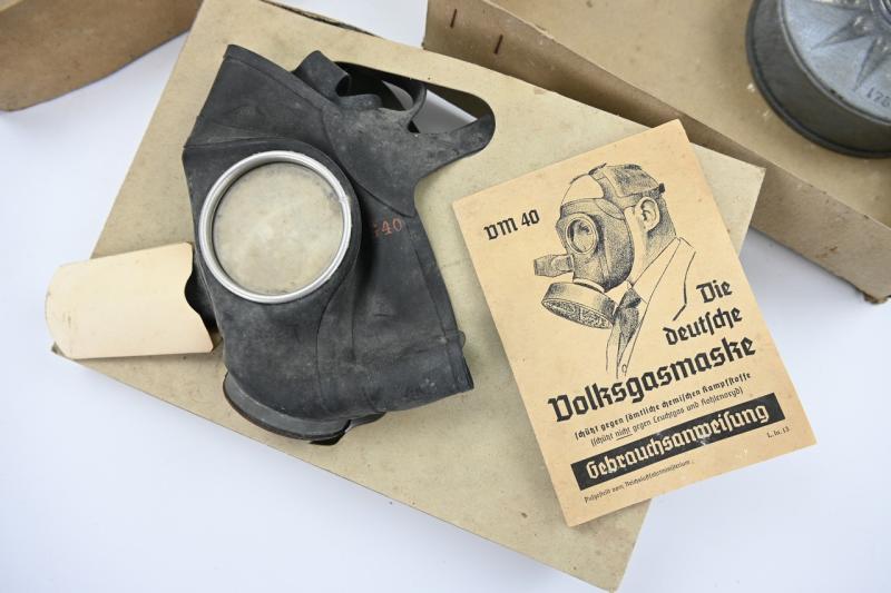 German LS DM40 Civil Gasmask with Filter in Box