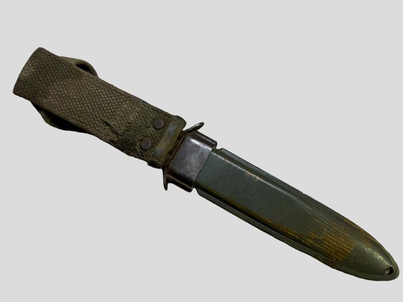 U.S. M3 Fighting Knife in M8 Scabbard