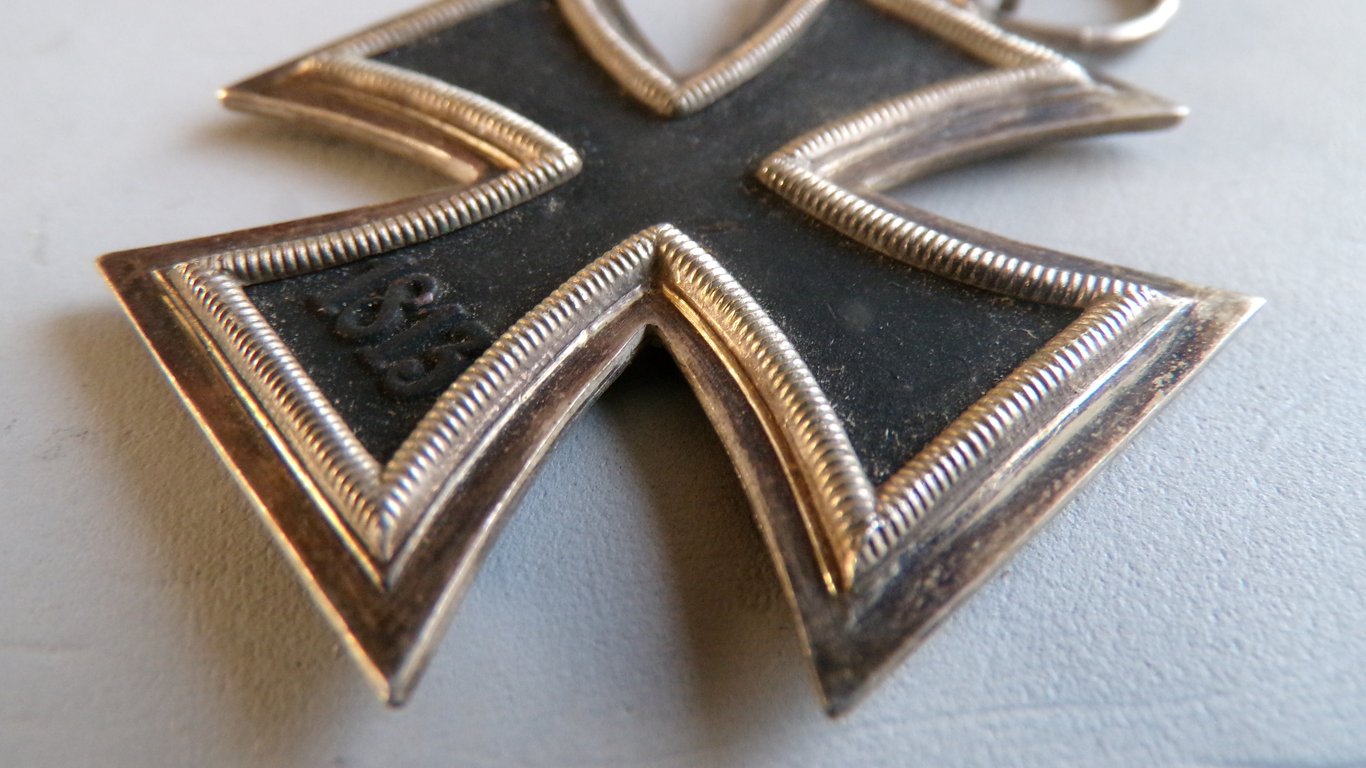 Iron Cross 2nd Class "25"